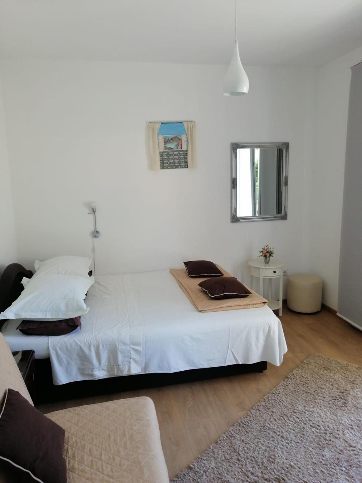 Apartments Kursan Seget Vranjica Exterior foto
